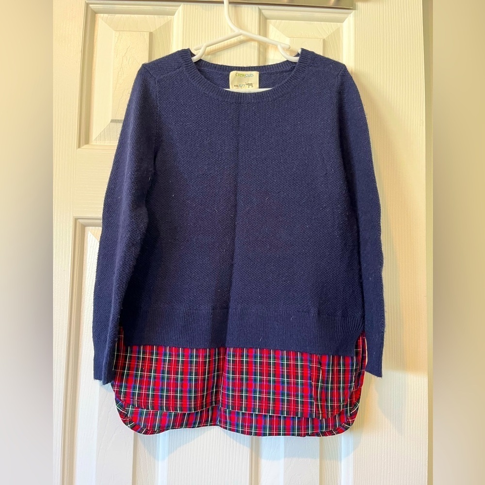 J Crew holiday sweater in 6-7 with plaid tail